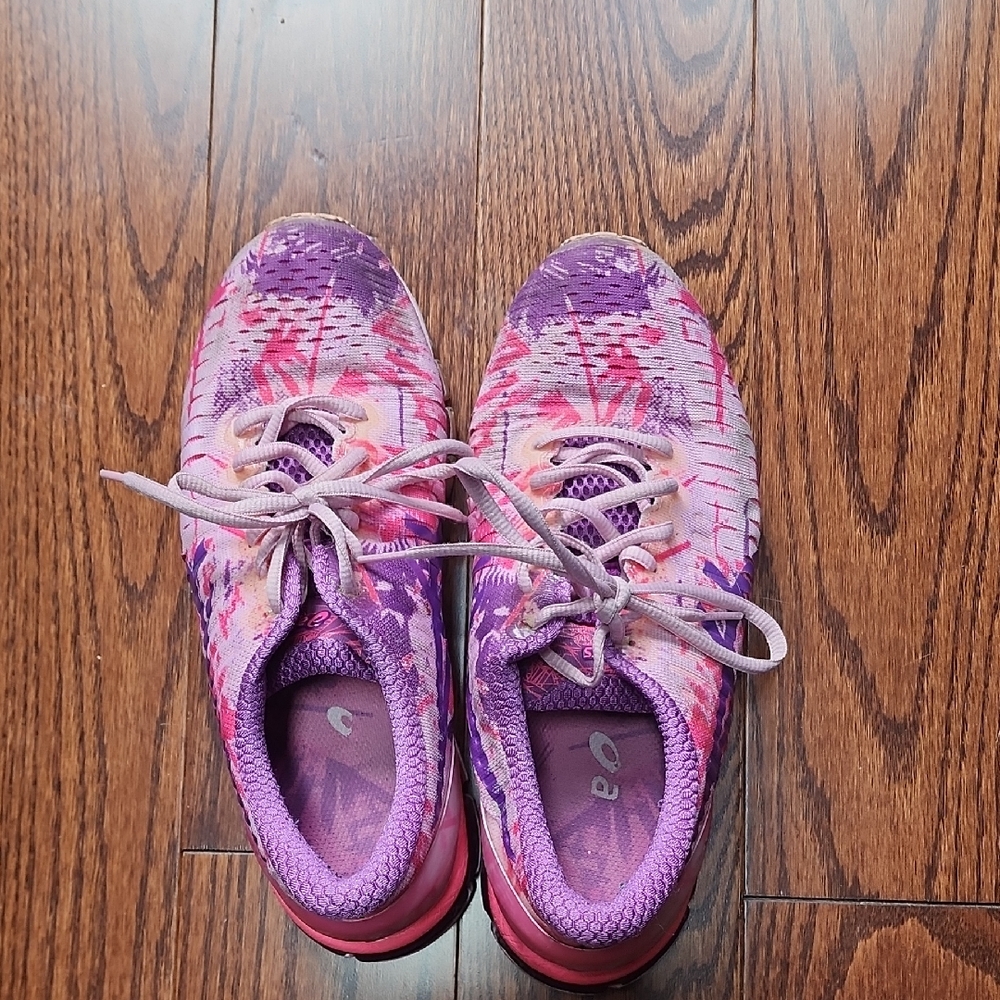 Women's Asics Gel Quantum 360 Running Shoe In Size 8